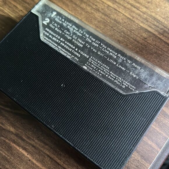 AC/DC High Voltage CASSETTE Tape 1976 Atco CS 36-142 Malcolm Young, T.N.T. RARE! - Picture 4 of 5